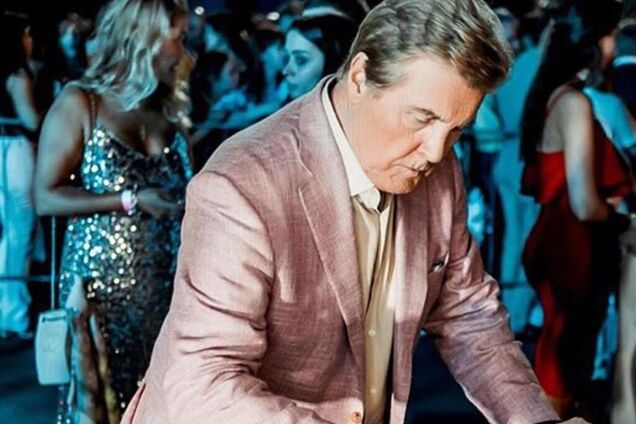 Лев Лещенко показал фото жены в пижаме и вызвал недоумение