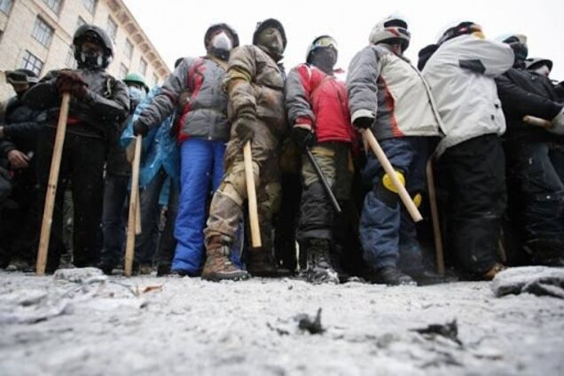Под Днепром селяне организовались в отряды для защиты от грабителей. Видео