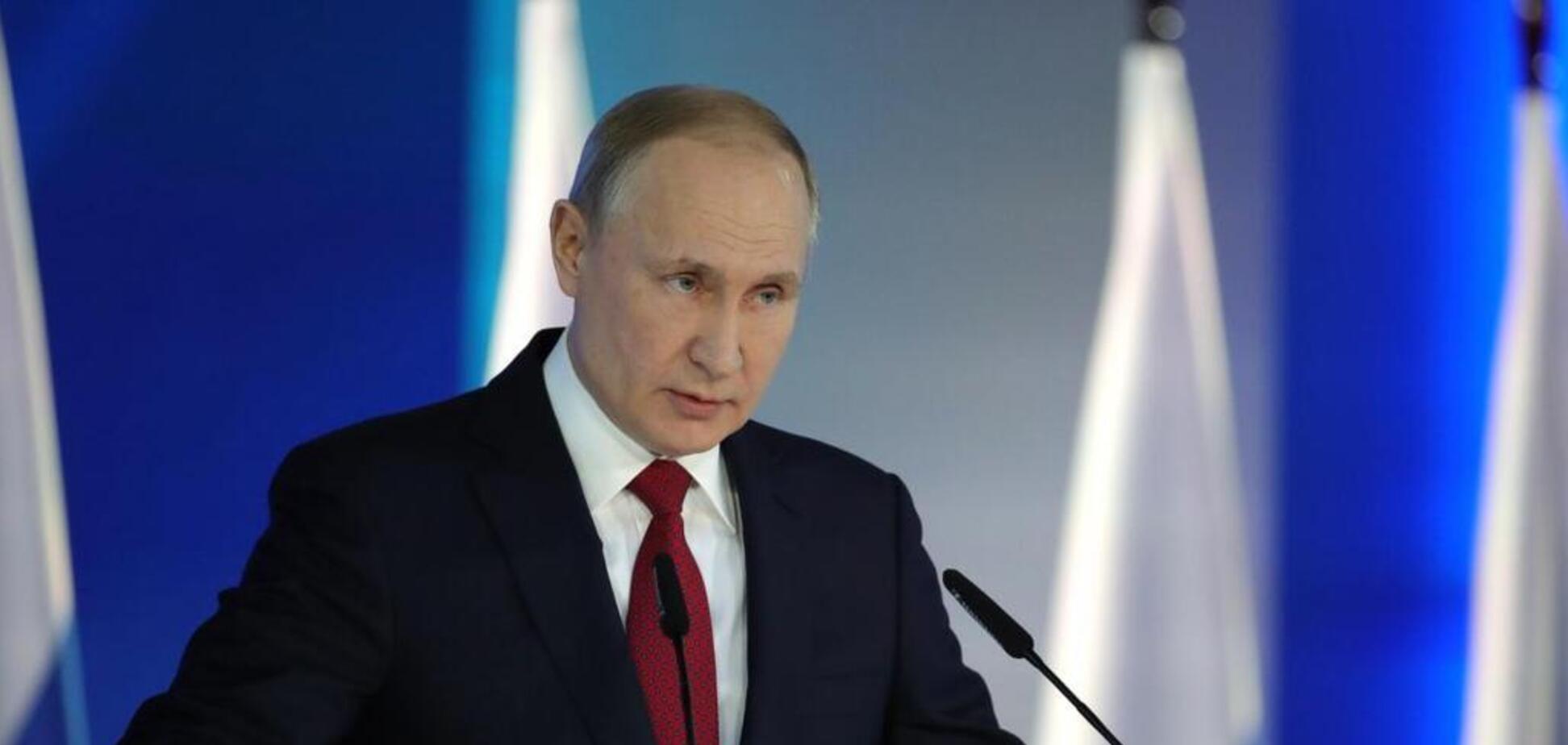 Путин снова заговорил о защите русского языка за границей