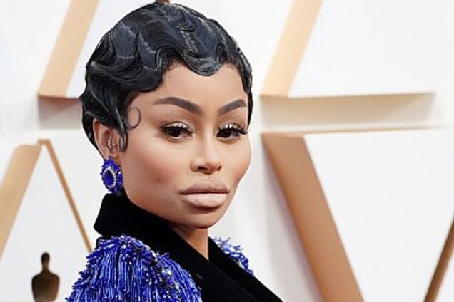 'Оскар-2020': американська модель оголила величезні груди на червоній доріжці