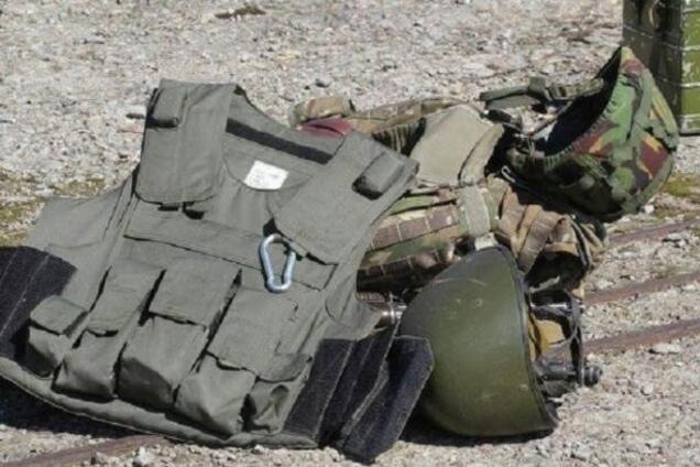 Відкликати не будуть: міністр оборони відповів на скандал із бронежилетами