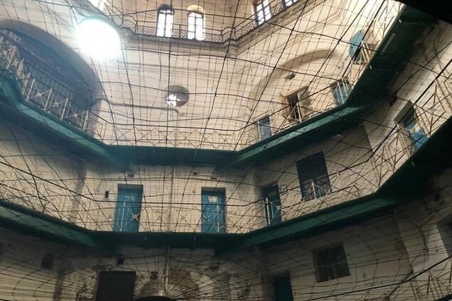 Сотрудник одесского СИЗО продавал наркотики заключенным