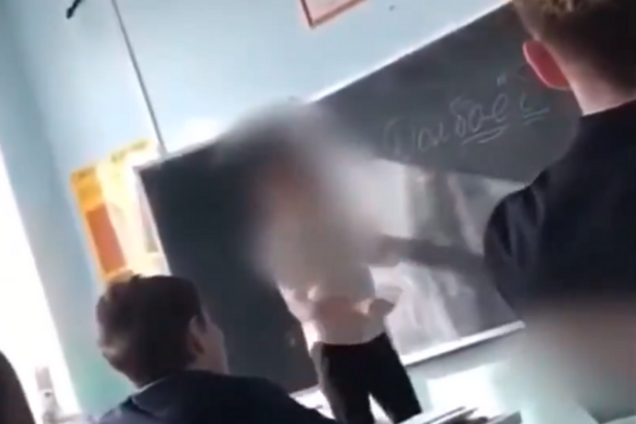 В России оригинально оправдали учительницу, которая учила детей правильному мату