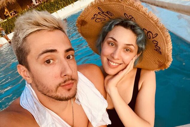 'Подумал, что проститутка': Maruv выдала правду о знакомстве с мужем