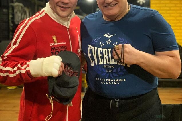 Знаменитий український боксер вдягнув футболку з 'Москвою' та звернувся до хейтерiв