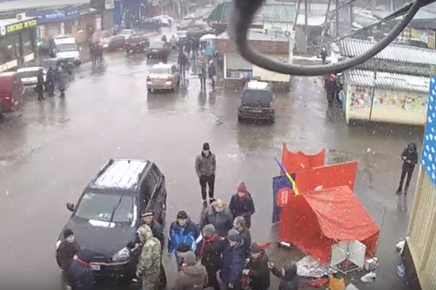 На Харьковщине разгромили палатки 'Партии Шария': появилось видео