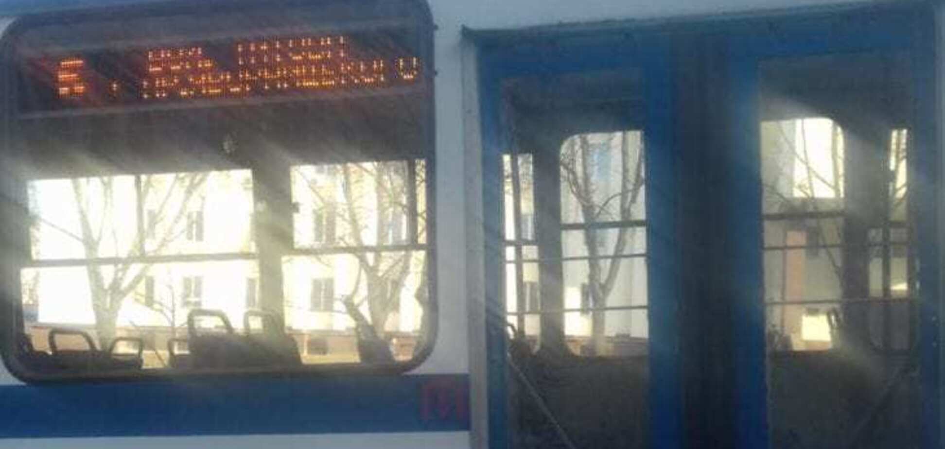 Увірвався в кабіну і вдарив в голову: в Дніпрі пасажир напав на водія тролейбуса. Фото