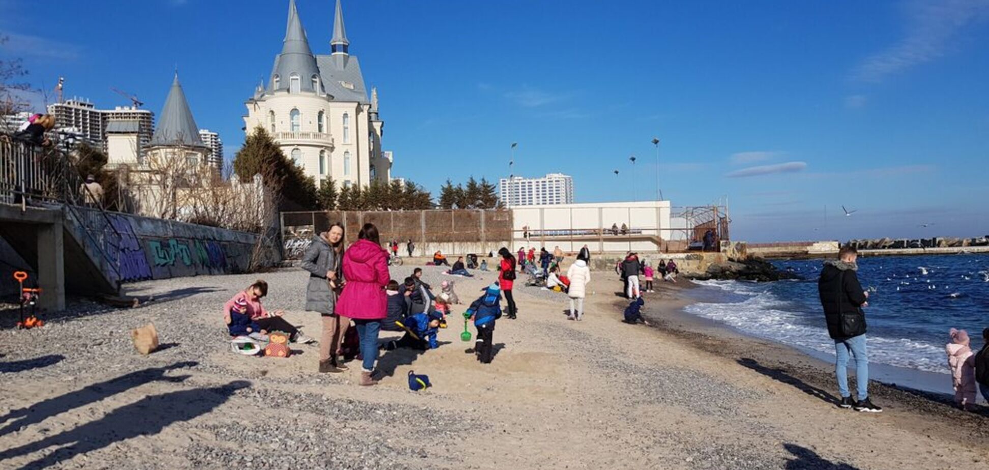 В Одесі перші вихідни лютого поставили температурний рекорд