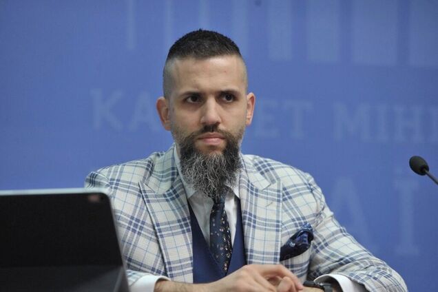 Нефьодов встречался с 'королем контрабанды' и 'слугами'