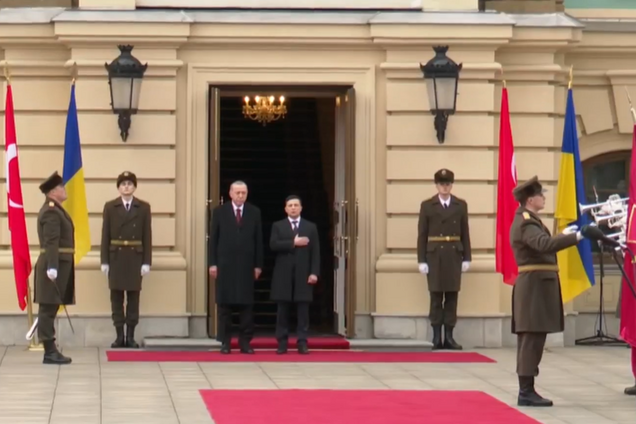 Эрдоган прилетел к Зеленскому в Киев: первые фото и видео