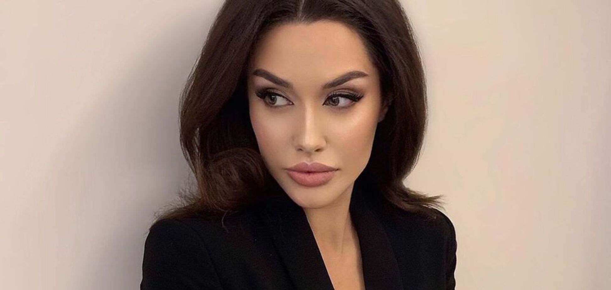 Молодая Анджелина Джоли: кто такая Алина Царахова и какие фото она постит в Instagram