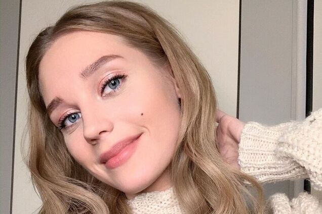 'Харламову пощастило': Асмус показала ідеальне тіло в купальнику