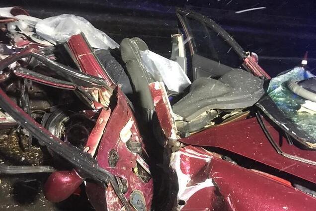 На трассе под Харьковом погибли 5 человек: фото с места жуткого ДТП