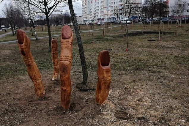Білоруські працівники лісгоспу налякали людей зловісною інсталяцією