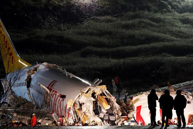 Аварія літака в турецькому аеропорту