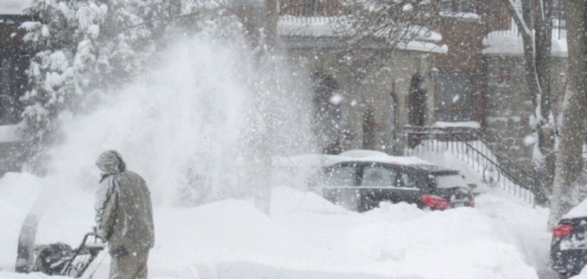 На Украину свалился снежный циклон: как движется непогода. Карта