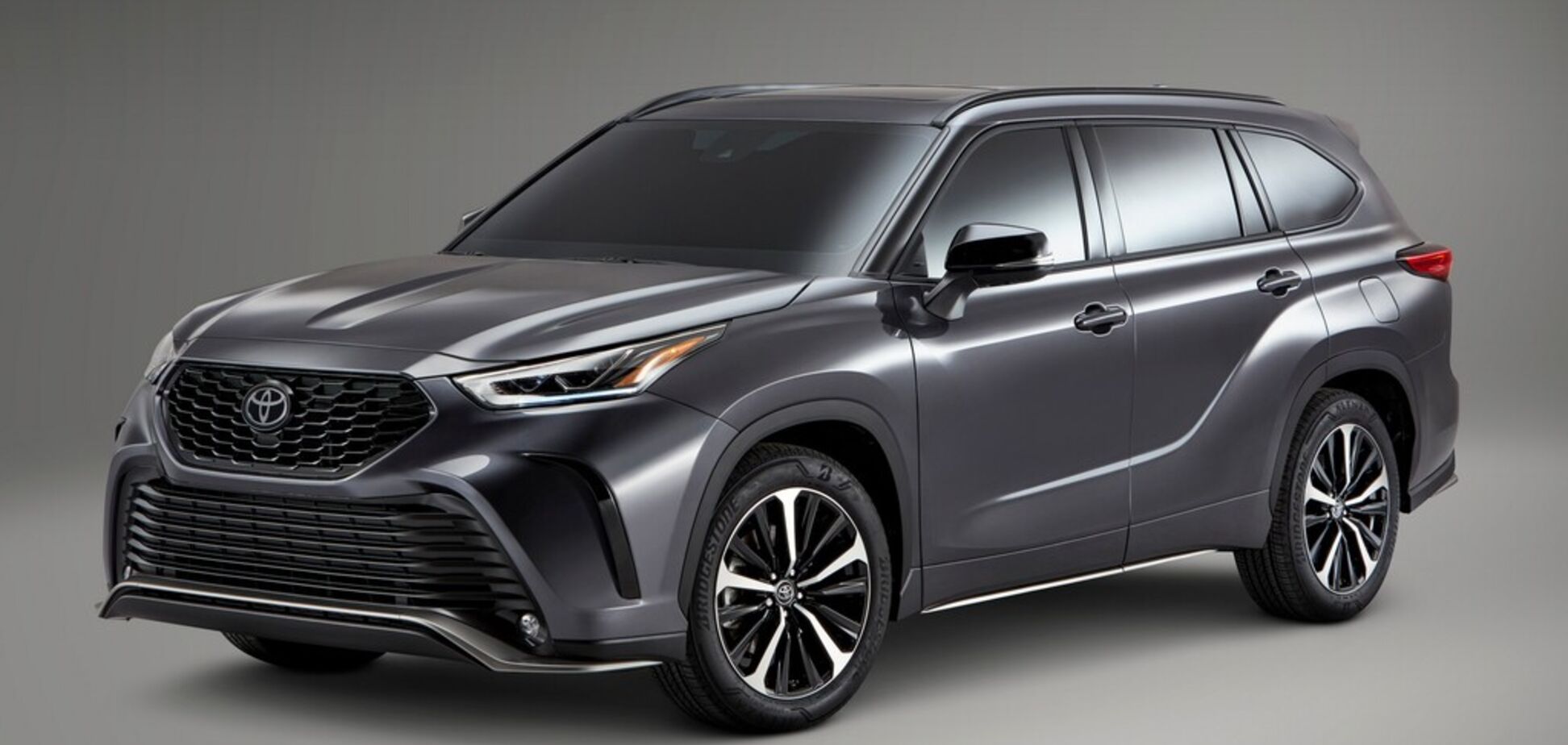 Toyota Highlander 2021 породнился с самой крутой Camry