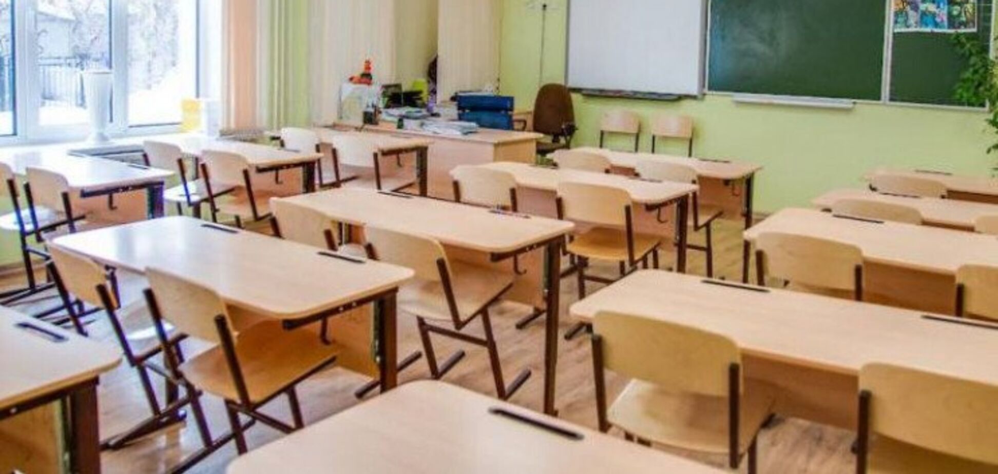 Уроки в порожньому класі: на Чернігівщині влаштували бойкот вчительці-пенсіонерці