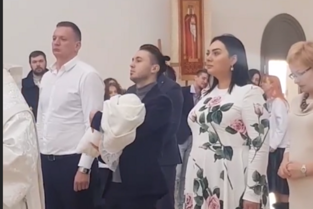 Знаменитые украинские певцы внезапно породнились: опубликовано видео церемонии