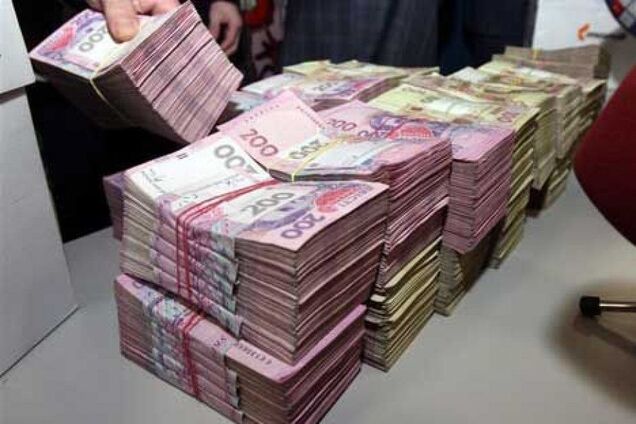 Чиновники вкрали в дітей 7 мільйонів