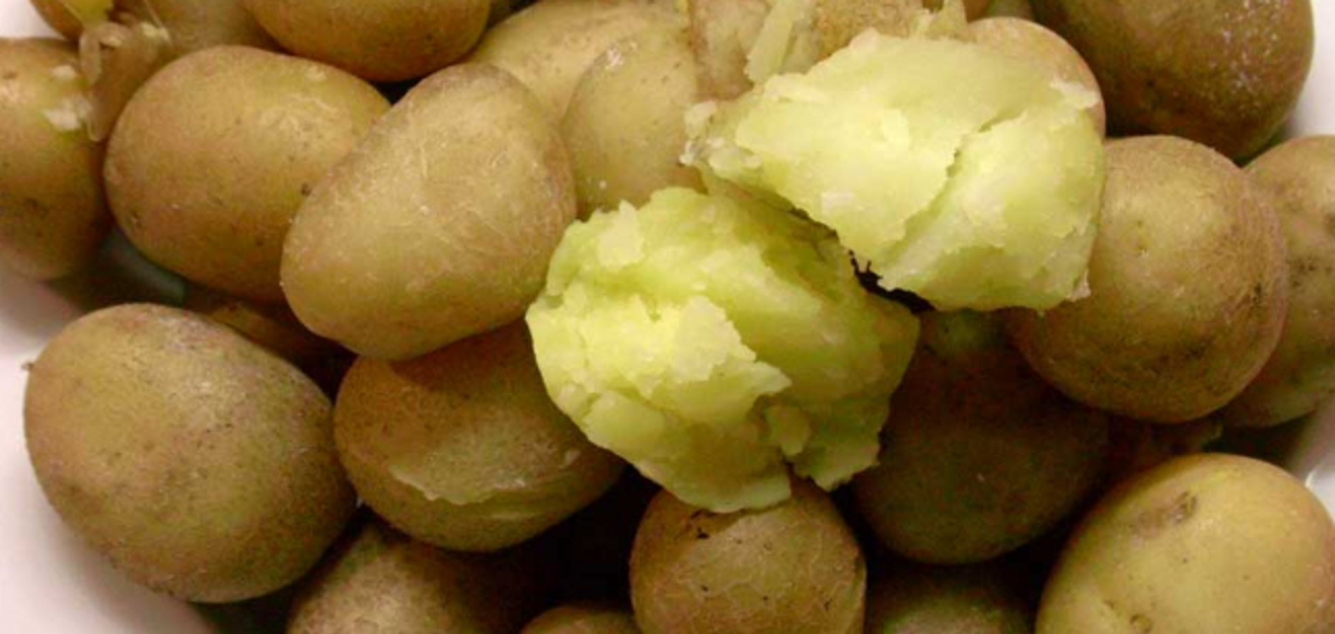 Рецепт печеної картоплі на вечерю: дуже швидко і смачно