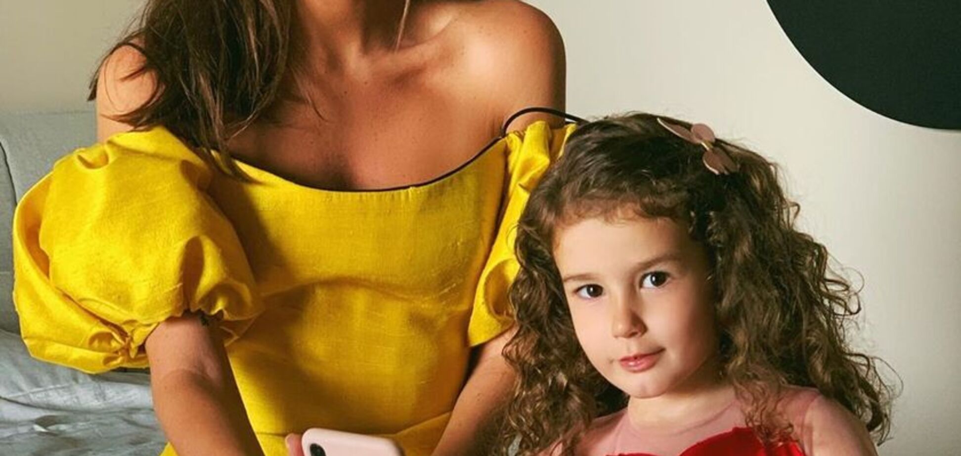 Кэти Топурия показала повзрослевшую дочь: где ее отец Лев Гейхман и правда ли они похожи