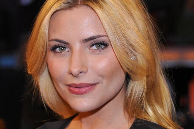 Екс-коханка Ліндеманна після скандалу в Туреччині стала чудовою: фото