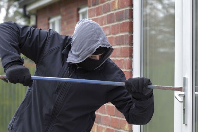 Вломились в дом: в Днепре напали на семью крупного бизнесмена