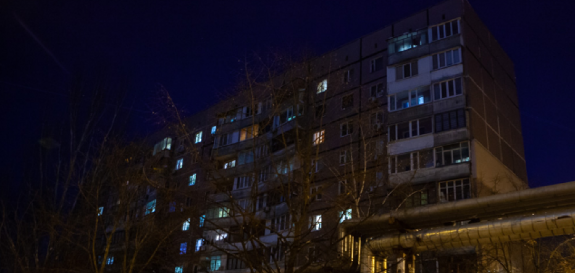 У Дніпрі хлопець випав з вікна 7 поверху і вижив. Фото