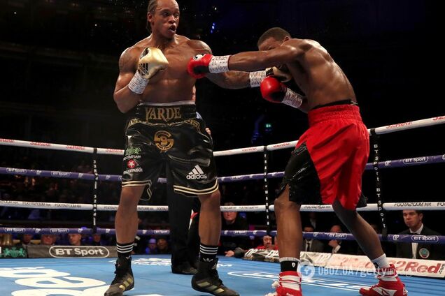 Энтони Ярд (слева)