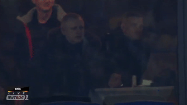 На зубочистках: Шевченко объяснил, что показывал Суркису на матче с "Челси"