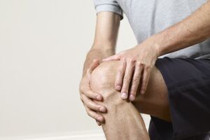 Синовит коленного сустава: причини виникнення та основні симптоми, способи лікування захворювання