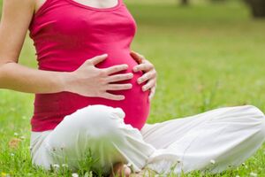 Гипертонус матки при беременности: причины возникновения и основные симптомы, способы лечения заболевания