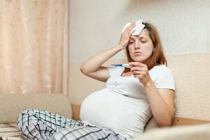 Ангина при беременности: причины возникновения и основные симптомы, способы лечения заболевания
