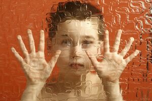 Детская шизофрения: причины возникновения и основные симптомы, способы лечения заболевания