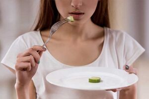 Нарушения пищевого поведения: причини виникнення та основні симптоми, способи лікування захворювання