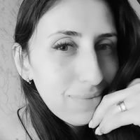 Ніна Кавалжиу