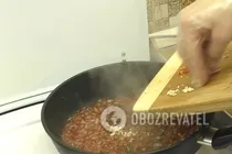 Стейк на сковороде - Шаг 7 Стейк на сковороде - Шаг 7