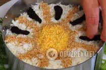 Салат с черносливом и курицей - Шаг 14 Салат с черносливом и курицей - Шаг 14