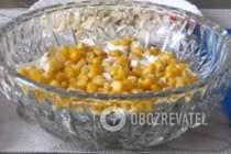 Салат с курицей и кукурузой - Шаг 3 Салат с курицей и кукурузой - Шаг 3