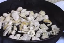 Рисова локшина з куркою - Крок 1 Рисова локшина з куркою - Крок 1