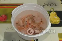 Салат с кальмарами и креветками - Шаг 1 Салат с кальмарами и креветками - Шаг 1