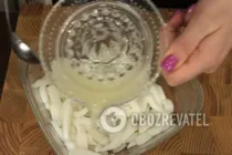 Салат з кальмарами та грибами - Крок 3 Салат з кальмарами та грибами - Крок 3