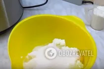 Запеканка из творога в мультиварке - Шаг 1 Запеканка из творога в мультиварке - Шаг 1