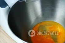 Бісквіт на згущеному молоці - Крок 1 Бісквіт на згущеному молоці - Крок 1