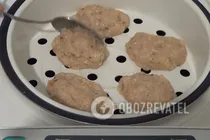 Куриные котлеты на пару - Шаг 6 Куриные котлеты на пару - Шаг 6
