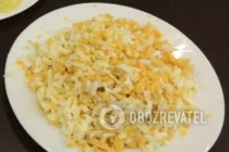 Салат с гранатом и курицей - Шаг 8 Салат с гранатом и курицей - Шаг 8