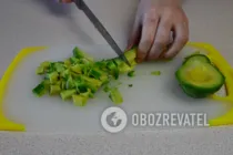 Салат с авокадо и курицей - Шаг 1 Салат с авокадо и курицей - Шаг 1
