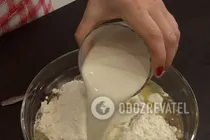 Печеночный торт с молоком - Шаг 3 Печеночный торт с молоком - Шаг 3