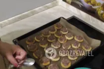 Бублики з фаршем в духовці - Крок 4 Бублики з фаршем в духовці - Крок 4